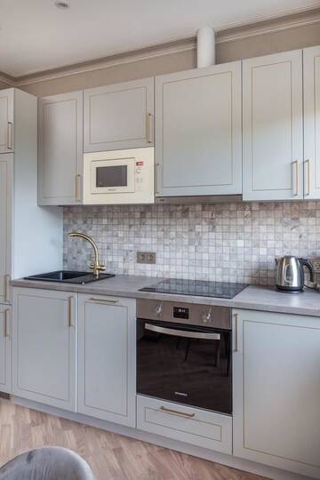 Фото Апартаменты SO Retreat to a Quiet Leafy Street near the Buzz of Downtown г. Минск 3
