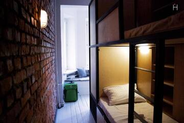 Фото номера Кровать в общем 8-местном номере Хостелы Hostel Point Minsk г. Минск 2