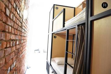Фото номера Кровать в общем 8-местном номере Хостелы Hostel Point Minsk г. Минск 4