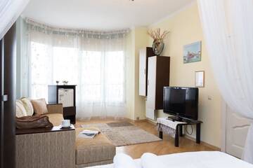 Фото номера Апартаменты - проспект Независимости, 53 Апартаменты Apartments on Ploscha Yakuba Kolasa г. Минск 8