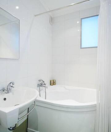 Фото номера Улучшенные апартаменты Апартаменты SO Stylish downtown apt near Minsk Railway Station г. Минск 28