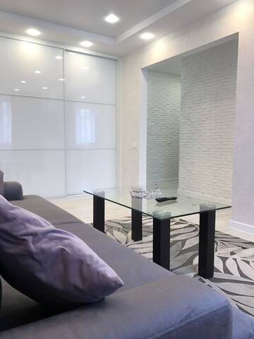 Фото номера Улучшенные апартаменты Апартаменты LUX APARTMENT ON BIRUZOVA г. Минск 8