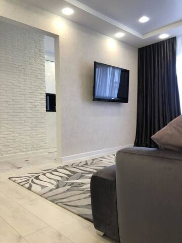 Фото Апартаменты LUX APARTMENT ON BIRUZOVA г. Минск 4
