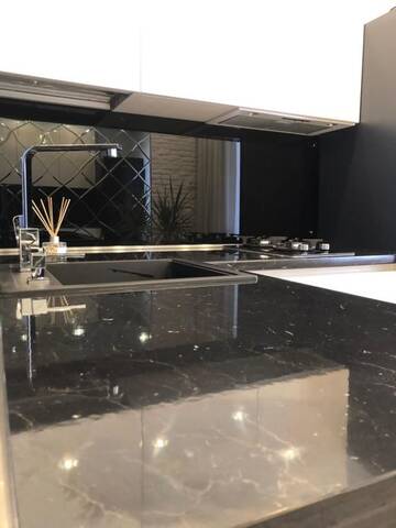 Фото номера Улучшенные апартаменты Апартаменты LUX APARTMENT ON BIRUZOVA г. Минск 43