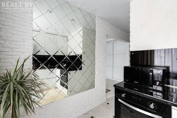 Фото номера Улучшенные апартаменты Апартаменты LUX APARTMENT ON BIRUZOVA г. Минск 49