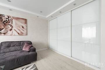 Фото номера Улучшенные апартаменты Апартаменты LUX APARTMENT ON BIRUZOVA г. Минск 60