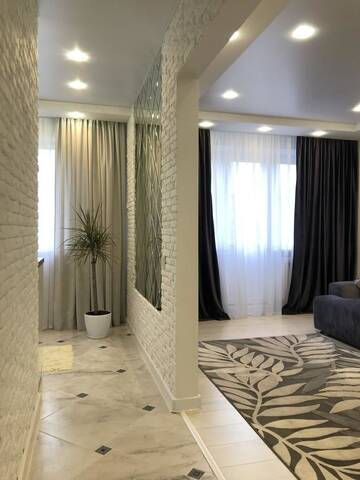 Фото Апартаменты LUX APARTMENT ON BIRUZOVA г. Минск 1