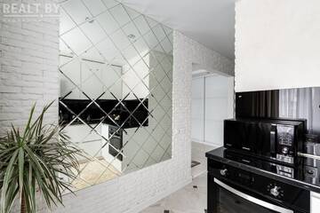 Фото номера Улучшенные апартаменты Апартаменты LUX APARTMENT ON BIRUZOVA г. Минск 18