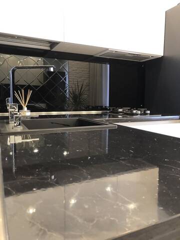 Фото номера Улучшенные апартаменты Апартаменты LUX APARTMENT ON BIRUZOVA г. Минск 21