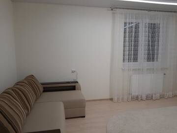 Фото Апартаменты Apartment on Churlenis Street, Malinovka г. Минск 4