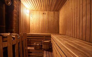Фото номера Коттедж с 6 спальнями Дома для отпуска House with Sauna and Pool г. Минск 26