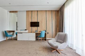 Фото номера Номер-студио Делюкс Отель Aqua-Minsk Hotel Plus г. Минск 3