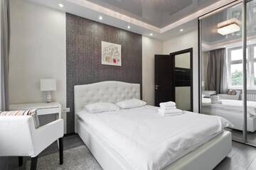 Фото номера Апартаменты с 2 спальнями и 2 ванными комнатами Апартаменты Minsklux Apartments on Karl Marx str.8 г. Минск 35