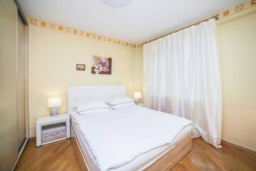 Фото номера Апартаменты с видом на озеро Апартаменты VGOSTI apartment COMFORT г. Минск 7
