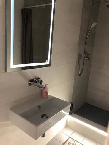 Фото номера Апартаменты с видом на озеро Апартаменты VIP Apart E.Polotskoy 5 г. Минск 48