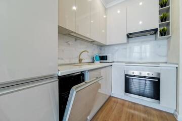 Фото номера Апартаменты с балконом Апартаменты Apartment on Mstislavtsa 3 г. Минск 34