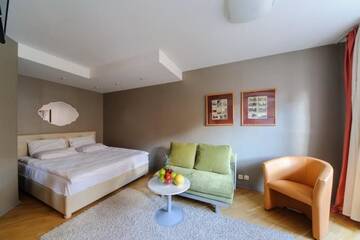 Фото номера Апартаменты с балконом Апартаменты Apart in center near Hotel Europa г. Минск 14