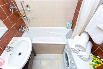 Фото номера Улучшенный семейный номер Апартаменты Apartland Romanovskaya Sloboda г. Минск 8