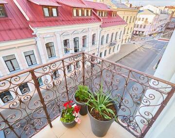 Фото номера Апартаменты Делюкс Апартаменты SO Fabulous apt in heart of historical downtown г. Минск 49