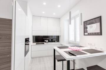Фото Апартаменты Luxury apartment in the center with two bedrooms and baths г. Минск 1