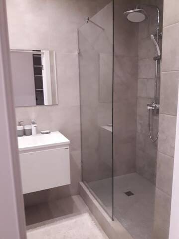 Фото номера Апартаменты с 1 спальней Апартаменты Apartment Klimt Mayak Minsk г. Минск 55