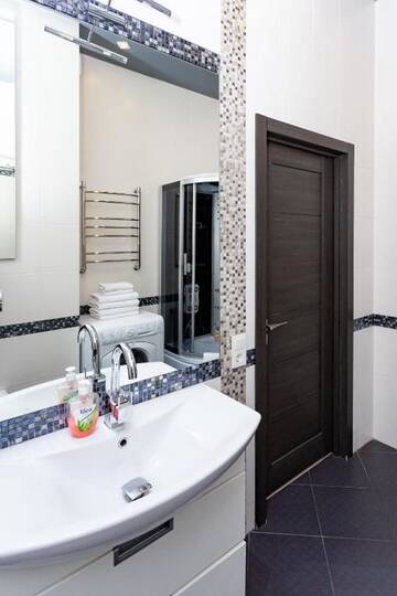 Фото номера Апартаменты с 2 спальнями Апартаменты MinskLux Apartments on Nezavisimosty ave.16 г. Минск 46
