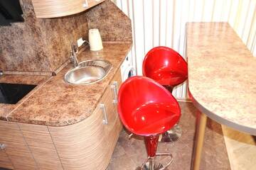 Фото номера Улучшенные апартаменты с сауной Апарт-отели JACUZZI Grand ApartComplex Prestige Centre, Минск - центр города г. Минск 11