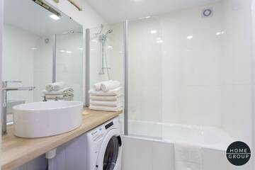 Фото номера Апартаменты с балконом Апартаменты Glory Apartments г. Минск 25