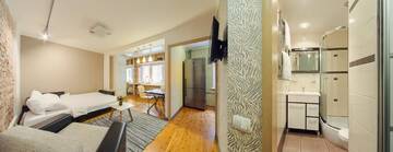 Фото номера Улучшенные апартаменты Апартаменты Bright Apartments on Komsomolskaya г. Минск 3