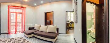 Фото номера Четырехместный номер с ванной комнатой Апартаменты Kvartiras Minsk Apartments г. Минск 6