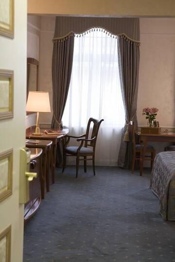 Фото номера Стандартный одноместный номер Отель Europe Hotel г. Минск 3