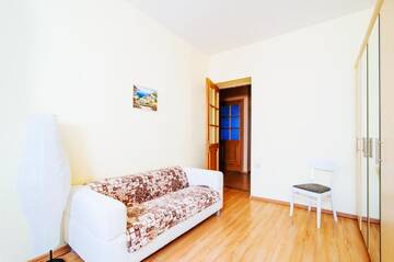 Фото номера Апартаменты с 2 спальнями и балконом Апартаменты 33 Apartments г. Минск 9