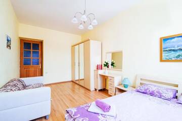 Фото номера Апартаменты с 2 спальнями и балконом Апартаменты 33 Apartments г. Минск 8