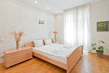 Фото номера Улучшенные апартаменты с 2 спальнями (6 взрослых) Апартаменты 33 Apartments г. Минск 11