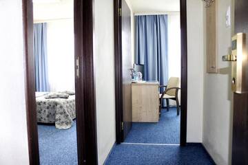 Фото номера Семейный номер Отель East Time Hotel г. Минск 2