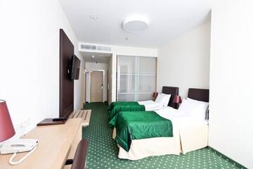 Фото номера Двухместный номер с 2 отдельными кроватями и душем Отель Green City Hotel г. Минск 3