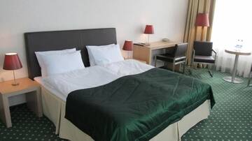 Фото номера Улучшенный двухместный номер с 1 кроватью Отель Green City Hotel г. Минск 2
