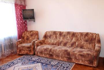 Фото номера Стандартный номер с 2 односпальными кроватями и диваном Отель Agat Hotel г. Минск 5