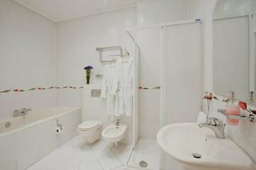 Фото номера Апартаменты с 2 спальнями Апартаменты Vokzal Leningradskaya street 3 г. Минск 11
