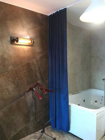 Фото номера Номер Лофт Делюкс Апартаменты Jacuzzi Luxe Apartment City Centre, Панорамный вид на Минск г. Минск 4