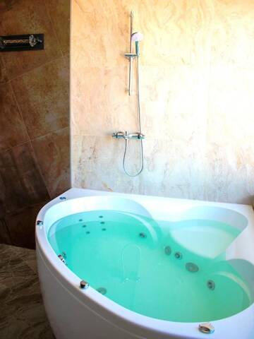 Фото Апартаменты Jacuzzi New ApartComplex Kaskad, Панорамный вид на центр Минска г. Минск 5
