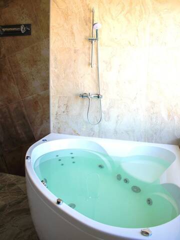 Фото номера Лофт Апарт-отели JACUZZI VIP SMART ApartHotel, Панорамный вид на Минск г. Минск 9
