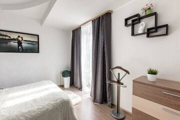 Фото номера Апартаменты с 3 спальнями Апартаменты Spacious Kirova MGApartments г. Минск 8