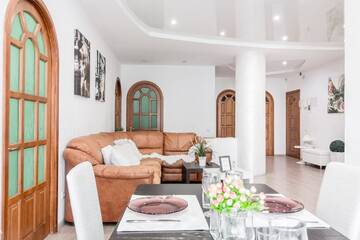 Фото номера Апартаменты с 3 спальнями Апартаменты Spacious Kirova MGApartments г. Минск 9