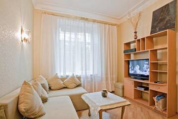 Фото номера Улучшенные апартаменты Апартаменты Historical Center Apartment on Kommunisticheskaya 10 г. Минск 5