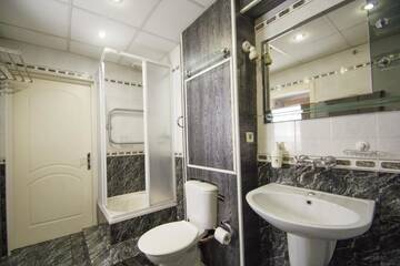 Фото номера Апартаменты с 2 спальнями Апартаменты Aparton Nezavisimosti prospekt 38 г. Минск 18