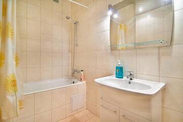 Фото номера Апартаменты с 1 спальней Апартаменты Aparton Nezavisimosti prospekt 46 г. Минск 9