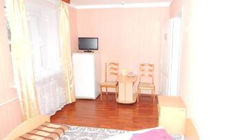 Фото номера Стандартный трехместный номер Отель Akademicheskaya Hotel г. Минск 3