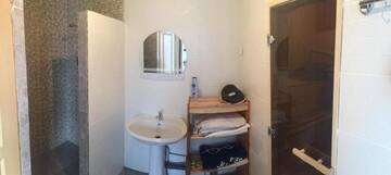 Фото номера Семейный номер Делюкс Загородные дома A&amp;V Apartment with Sauna г. Минск 14