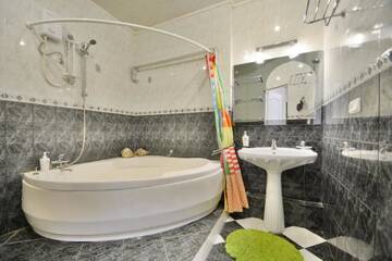 Фото Апартаменты Aparton Komarovskiy Rynok г. Минск 3
